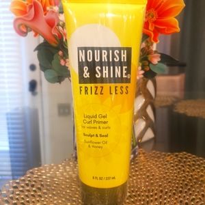 Nourish & Shine Frizz Less Liquid Curl Primer